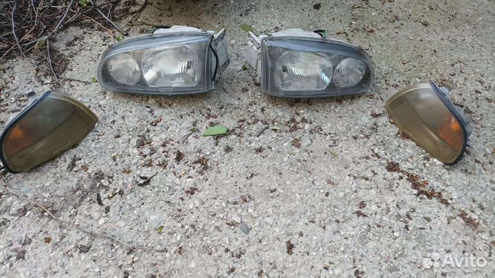 Фары на delica комплект с поворотниками