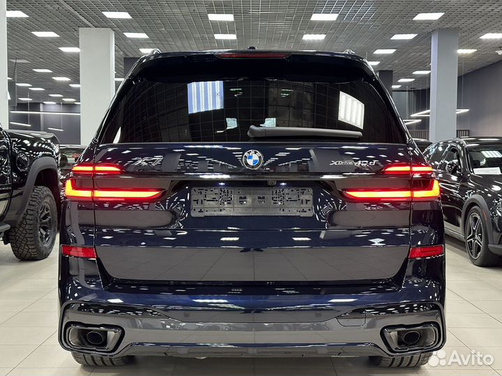 BMW X7 3.0 AT, 2024, 40 км