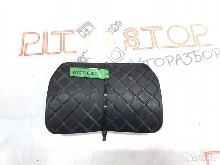 Накладка педали тормоза VW Touareg GP (7LA,7L6,7L