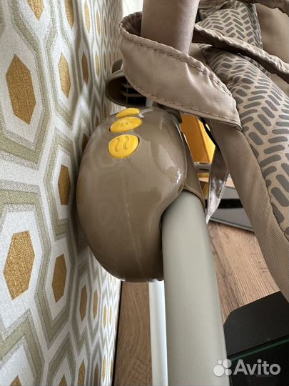 Шезлонг для новорожденных бу