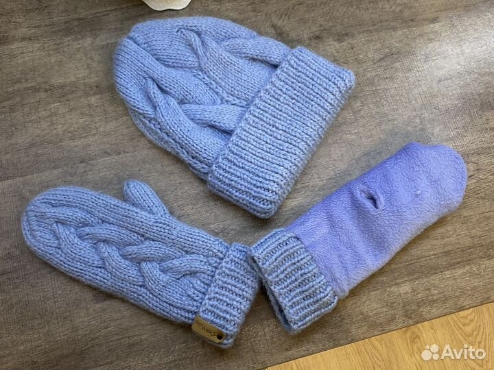 Комплект шапка и варежки