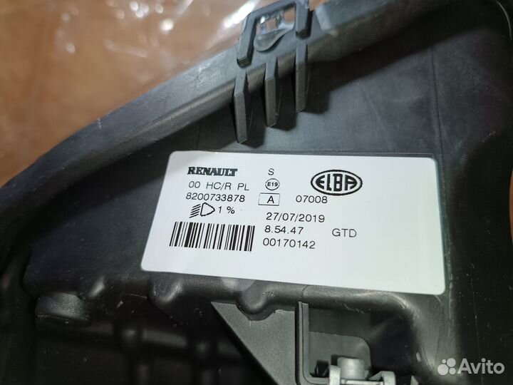 Фара левая Renault Sandero 1