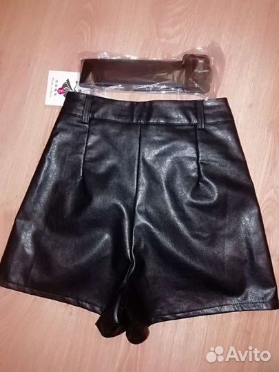 Шорты кожаные