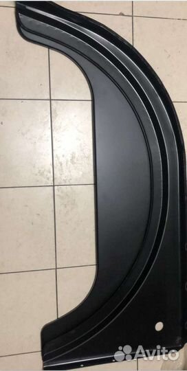 Крыло переднее левое 