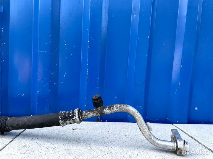 Трубка кондиционера Jeep Grand Cherokee WK 4.7 EVA