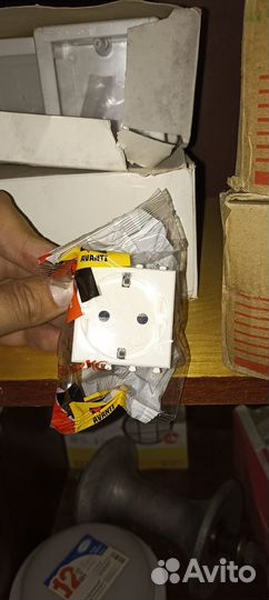 Розетка модульная, 2P+E, с з/ш, 