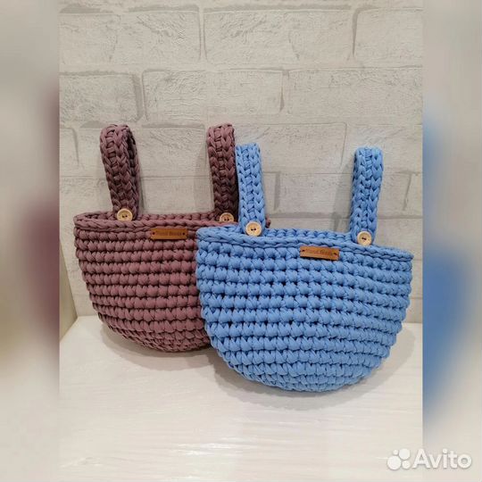 Вязанные изделия для женщин и детей