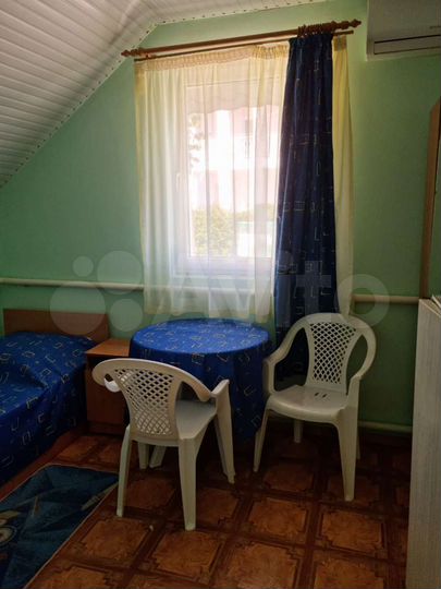 Комната 11 м² в 2-к., 2/2 эт.