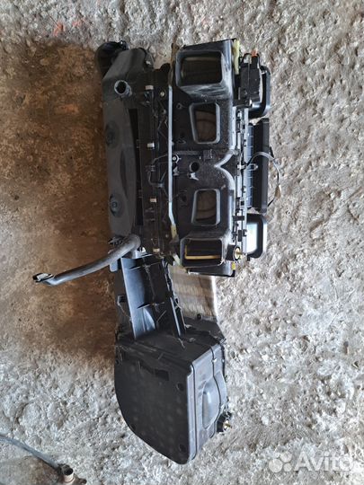 Корпус печки Mercedes W211