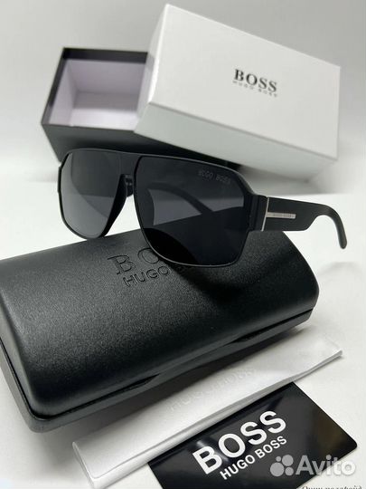 Солнцезащитные очки Hugo boss