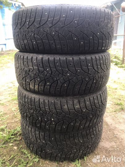 Bridgestone Blizzak Spike-02 205/55 R16