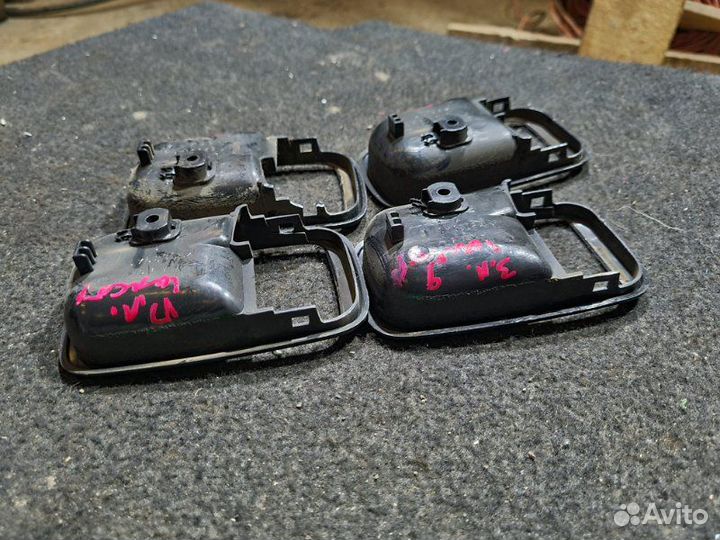 Накладка внутренней ручки двери Mitsubishi Lancer