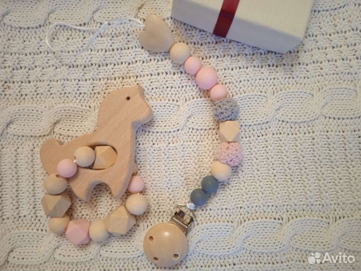 Фотоальбом для малышки с подарочным набором