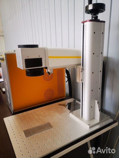 Лазерный гравер по металлу