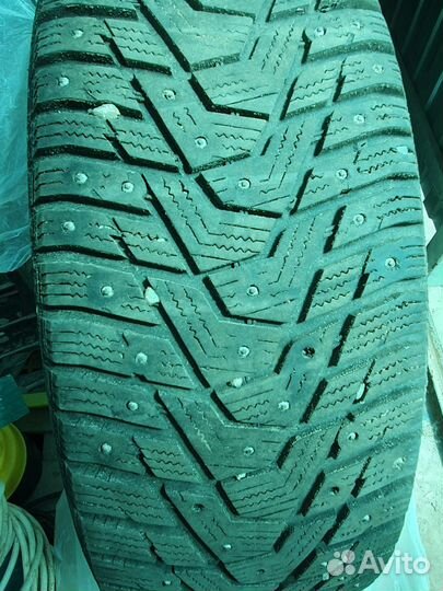 Hankook Winter I'Pike RS2 W429 215/60 R16 99T