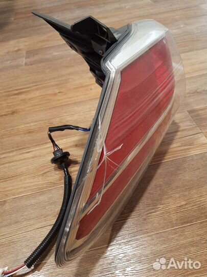 Фара задняя левая на крыло xtrail t32