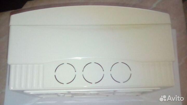 Бокс на 6 автоматов наружн Viko+3 автомата С16,С25