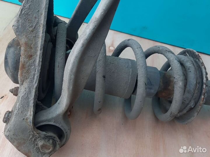 Передняя правая стойка Volkswagen passat b5