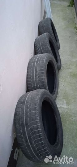 Michelin X-Ice 215/55 R16 97T