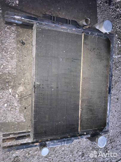 Радиатор охлаждения комбайна акрос 580