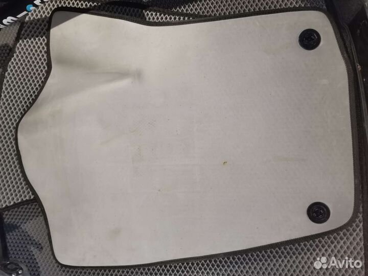 Передние коврики для Skoda Rapid / Polo liftback