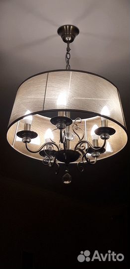 Люстра подвесная потолочная