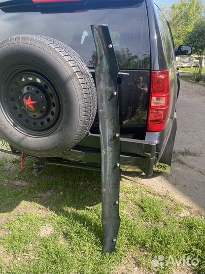 Дефлектор капота chevrolet tahoe gmt 900