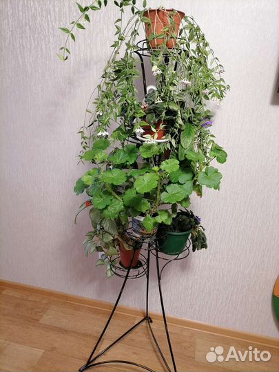 Подставка для цветов напольная металлическая