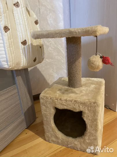 Домик для кошки с когтеточкой