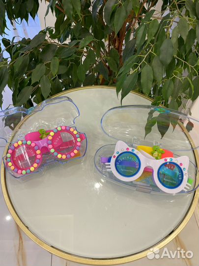 Очки для плавания