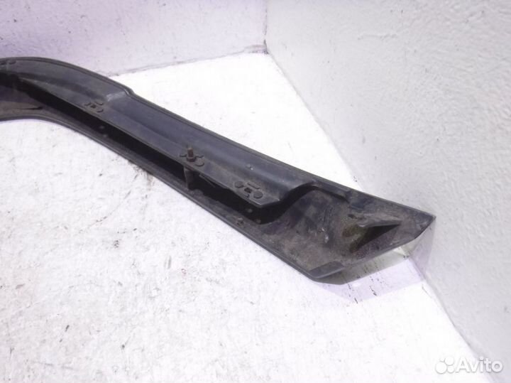 Накладка заднего крыла левого