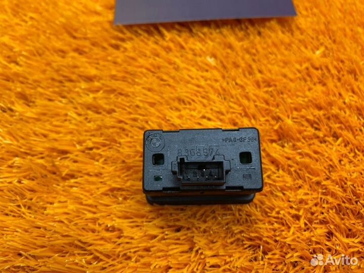 Кнопка стеклоподъемника задняя левая Bmw 5-Series