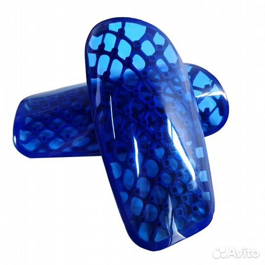 Футбольные щитки