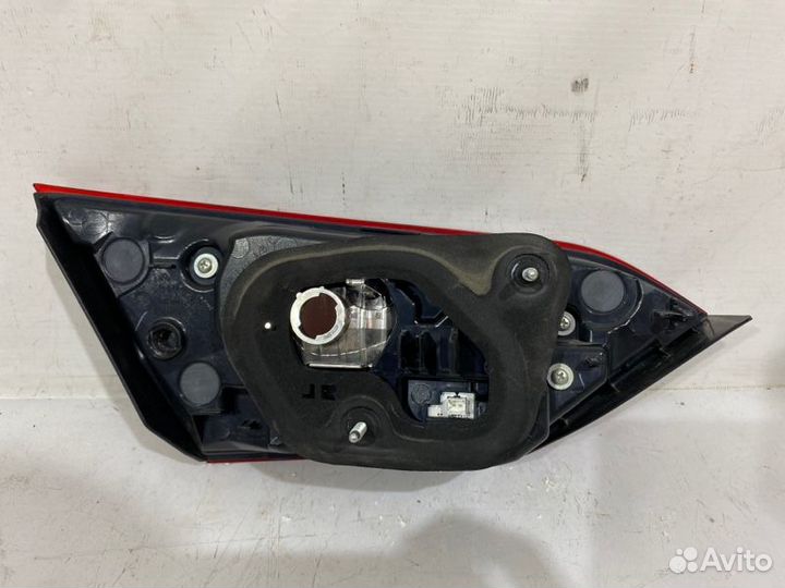 Фонарь правый Toyota Camry V70 2017