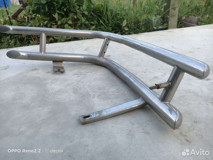 Защита заднего бампера на внедорожник