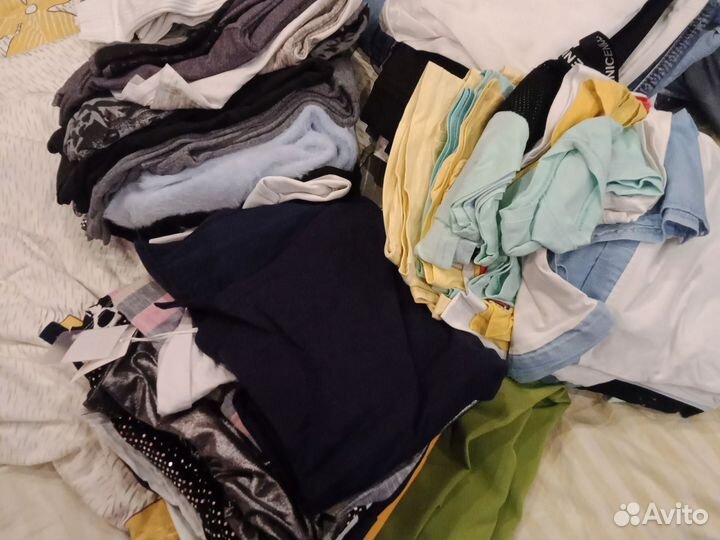 3пакета одежды