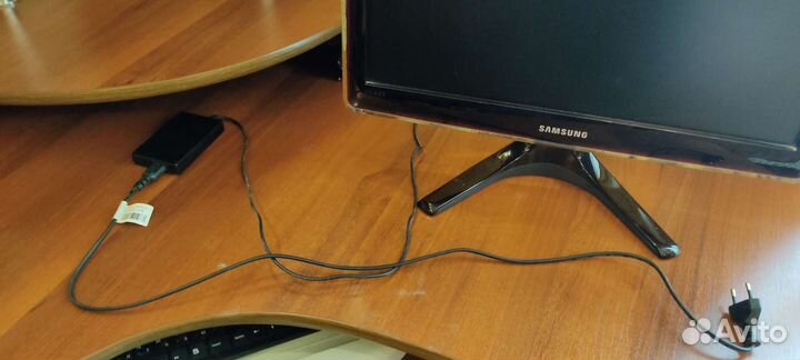 Монитор Samsung