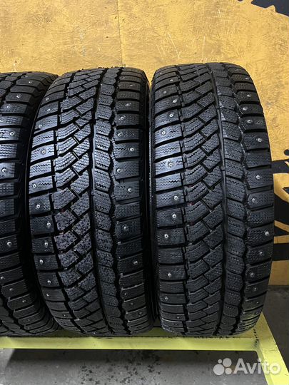 Viatti Brina Nordico V-522 215/60 R16