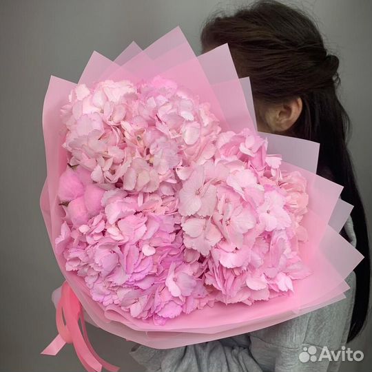 Букет из розовых гортензий 35 шт