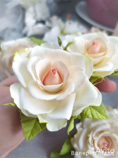 Заколки с нежными розами. Ручная работа