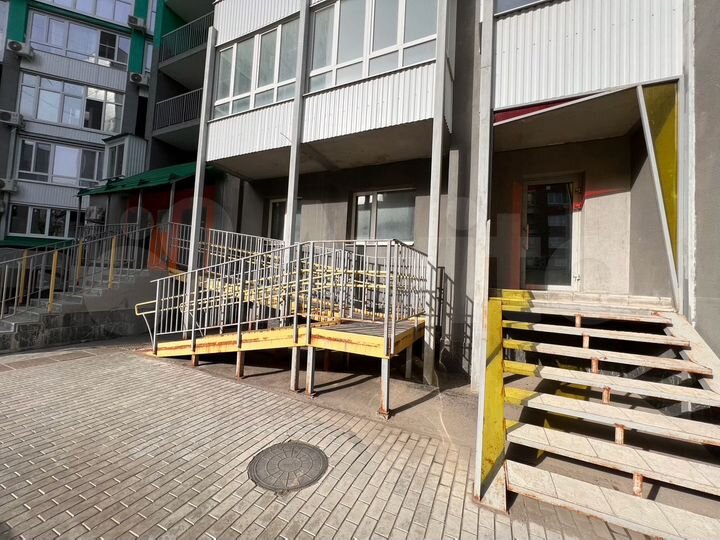 Помещение 136.6 м² 1 этаж, есть отдельный выход