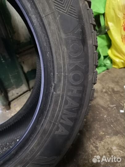 Yokohama 106ZS 255/55 R17