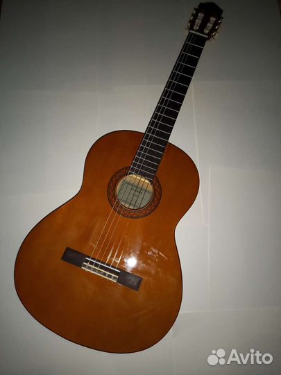 Акустическая гитара yamaha c40