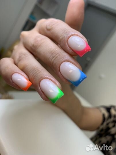 Маникюр педикюр