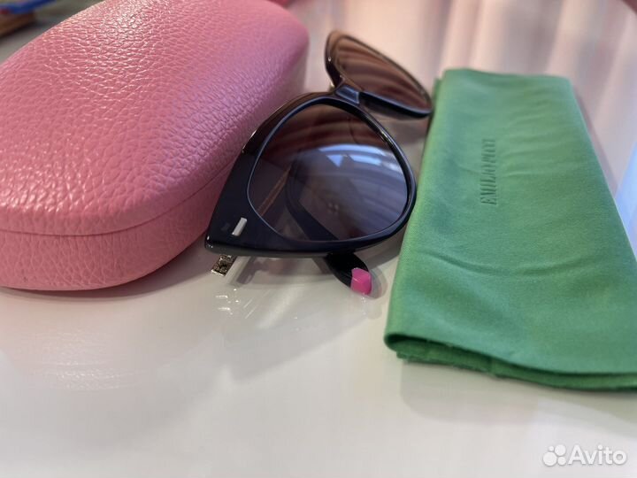 Солнцезащитные очки новые оригинал