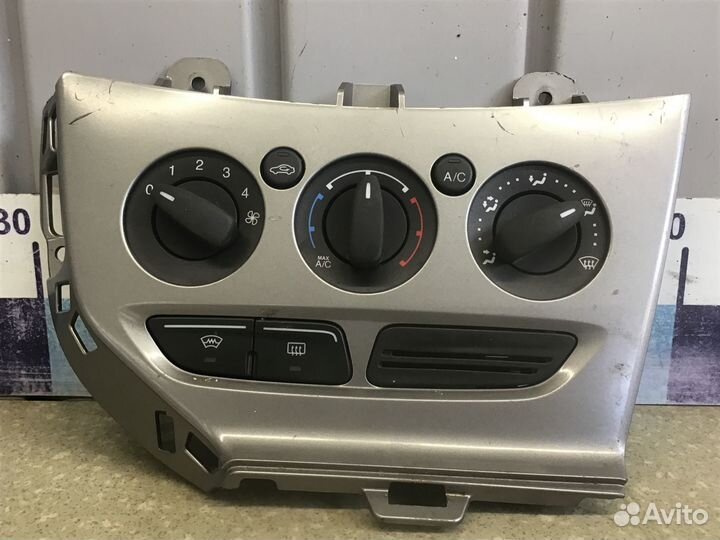 Блок управления печкой Ford Focus III 2011