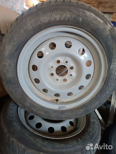Комплект зимних колес r14