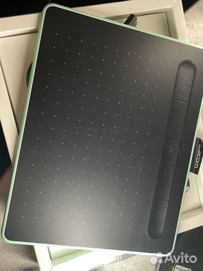 Графический планшет wacom Intuos S Bluetooth
