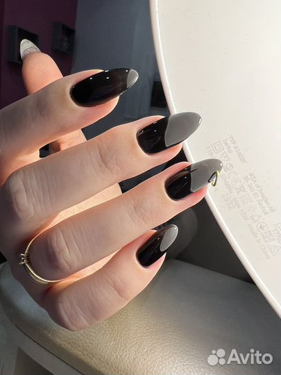 Маникюр-педикюр