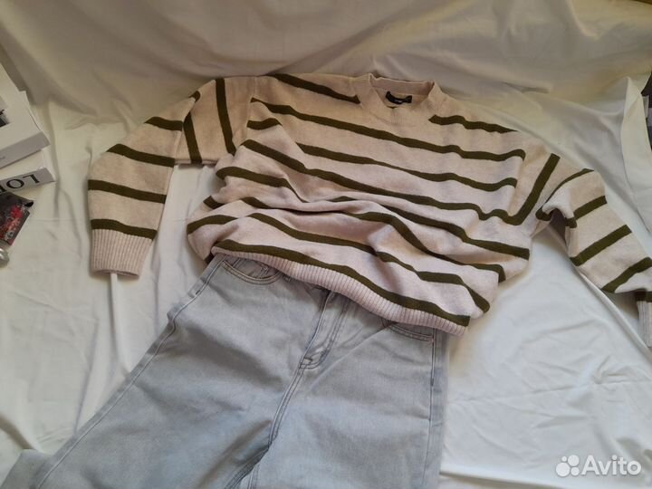 Джинсы и джемпер женские комплект